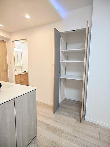 収納 レーベンハイム光が丘 2階/-