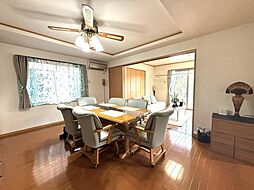 練馬区大泉町　中古戸建 5LDKのリビング/ダイニング