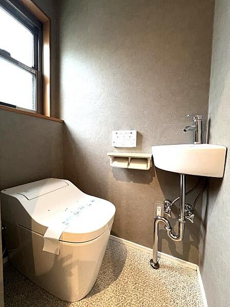 トイレを拡大表示