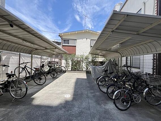 駐輪場　綺麗に...