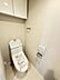 トイレ：トイレ　温水洗浄便座付きトイレです。