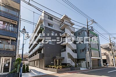 外観：最新の技術や設備を採用したマンションで快適な生活を。