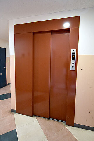 エレベーター。