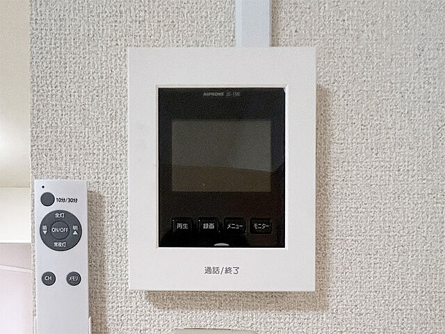 モニター付きインターホン。異なる場合は現況を優先します。