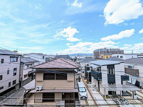 西側バルコニー...