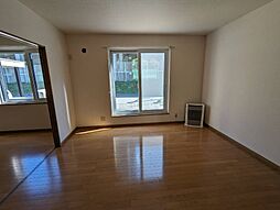 アルブル北6条 102 1階2LDKのリビング/ダイニング