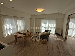 パシフィック北大前 8階3LDKのリビング/ダイニング