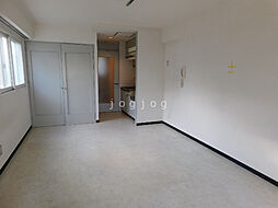 ビバリーヒルズ 410 4階ワンルームのリビング/ダイニング