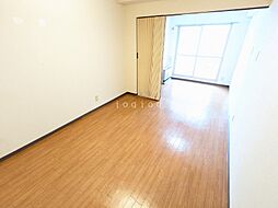 サングローリー 47 4階1DKのリビング/ダイニング