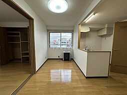 アーバンハイツ北2条 201 2階1LDKのリビング/ダイニング