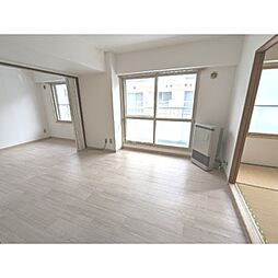 ロイヤル宮の森 308 3階3DKのリビング/ダイニング