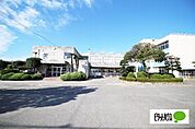 小学校「伊勢崎市立豊受小学校まで1098m」
