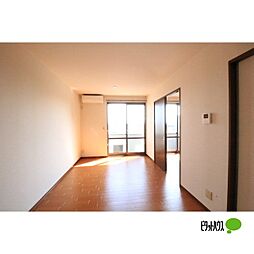 ヴィルヌーブA 202 2階2LDKのリビング/ダイニング