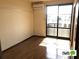 ラ・グラシューズ C202 2階3DKのリビング/ダイニング