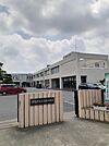 小学校「伊勢崎市立宮郷小学校まで1111m」