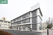 岡山市立西小学校 509m