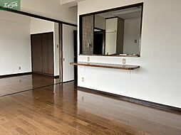 JR宇野線 大元駅 徒歩18分の賃貸マンション 4階3LDKのリビング/ダイニング