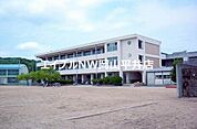 玉野市立荘内小学校 1176m