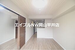 JR山陽本線 岡山駅 バス40分 岡電バス新福・岡山交通本社前下車 徒歩5分の賃貸マンション 4階1LDKのリビング/ダイニング