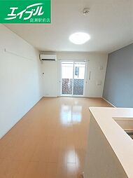 レトワール・ノバ 1階ワンルームのリビング/ダイニング