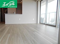 ライオンズタワー岡山千日前 11階3LDKのリビング/ダイニング