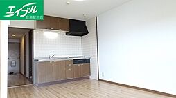 グリーンハイツ中島 2階2LDKのリビング/ダイニング