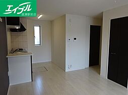 リジエールＢ 1階ワンルームのリビング/ダイニング