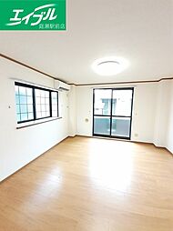 マーヴェラスＡ 1階ワンルームのリビング/ダイニング