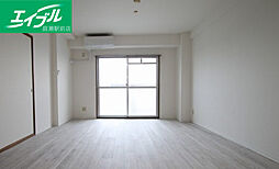 スカイロード 1階2LDKのリビング/ダイニング