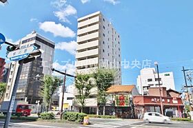 スタシオン電車みち  ｜ 岡山県岡山市北区田町2丁目（賃貸マンション1K・2階・29.58㎡） その1