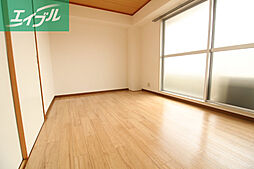 プレアール春日町 5階1Kのリビング/ダイニング