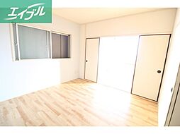 カーサフィオーレ大供 3階2DKのリビング/ダイニング