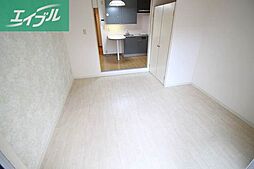 アルファ東古松II 2階1DKのリビング/ダイニング