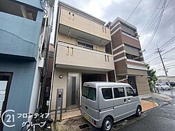 寝屋川市北大利町　中古一戸建て
