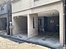 駐車場：大切なお車を雨風から守るビルトインガレージ付き。住まいへの動線もスムーズで毎日の暮らしをサポートします。