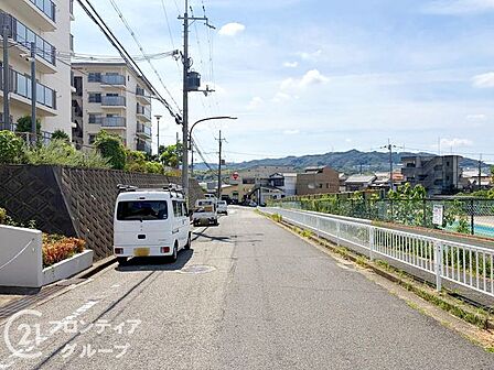 住宅購入の流れや必要な手続きについて、順を追ってご説明しています。はじめての方でも安心してご相談いただける環境を整えています