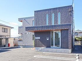 マルベリーコート  ｜ 栃木県下野市駅東2丁目（賃貸アパート1LDK・1階・40.09㎡） その1