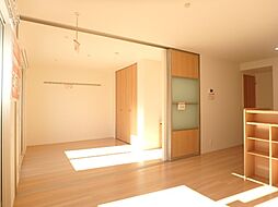 真岡鐵道 下館二高前駅 徒歩17分の賃貸アパート 1階2LDKのリビング/ダイニング