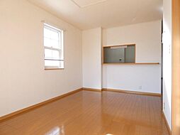 JR水戸線 川島駅 徒歩19分の賃貸アパート 2階2LDKのリビング/ダイニング