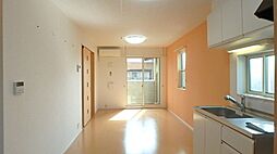 JR東北新幹線 小山駅 バス33分 大谷中学校下車 徒歩1分の賃貸アパート 1階1LDKのリビング/ダイニング