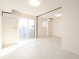 JR東北新幹線 小山駅 バス11分 雨ヶ谷踏切北下車 徒歩21分の賃貸アパート 2階2LDKのリビング/ダイニング