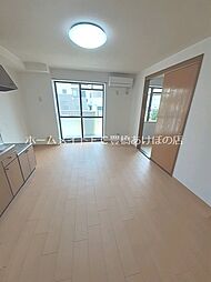 LIZE緑ヶ丘 2階2LDKのリビング/ダイニング