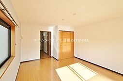 グリシーヌ 1階1Kのリビング/ダイニング