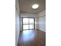 ハイシティ弥生 4階1Kのリビング/ダイニング