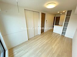 グランツ・マルシバ5 2階2LDKのリビング/ダイニング