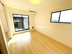 グランツ・マルシバ6 2階2LDKのリビング/ダイニング