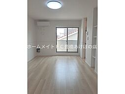 メゾン・リュミエールIV 2階1LDKのリビング/ダイニング