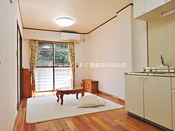 ユトリロ小浜町 1階2LDKのリビング/ダイニング