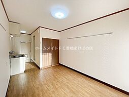 セントラルヒルズA 2階ワンルームのリビング/ダイニング