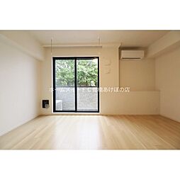 アンサンブルIII 1階1LDKのリビング/ダイニング